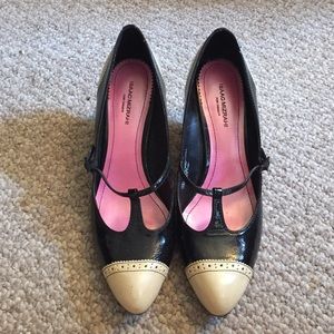 Black & white low t-strap Oxford/saddle heels