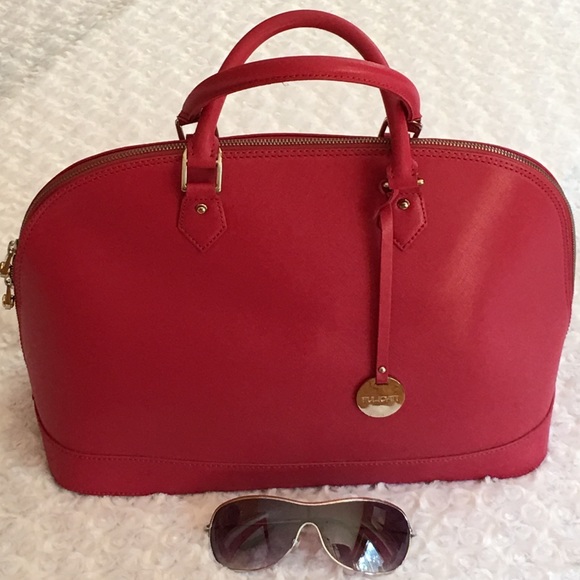 PULCATI Handbags - |HP| FUCHSIA LEATHER BAG