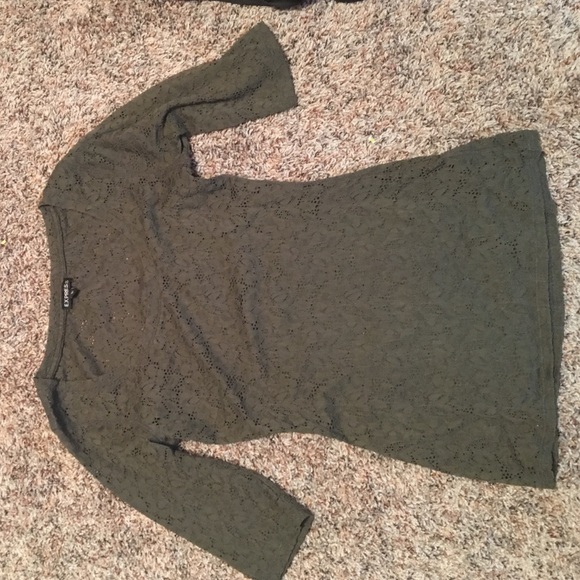 Scoopneck stretchy floral lace 3/4 sleeve