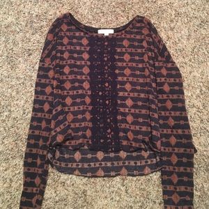 buckle long sleeve crop top