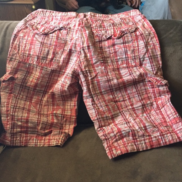 Shorts - Picture 2 of 4