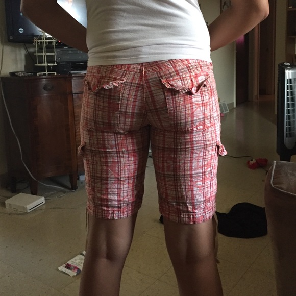 Shorts - Picture 4 of 4