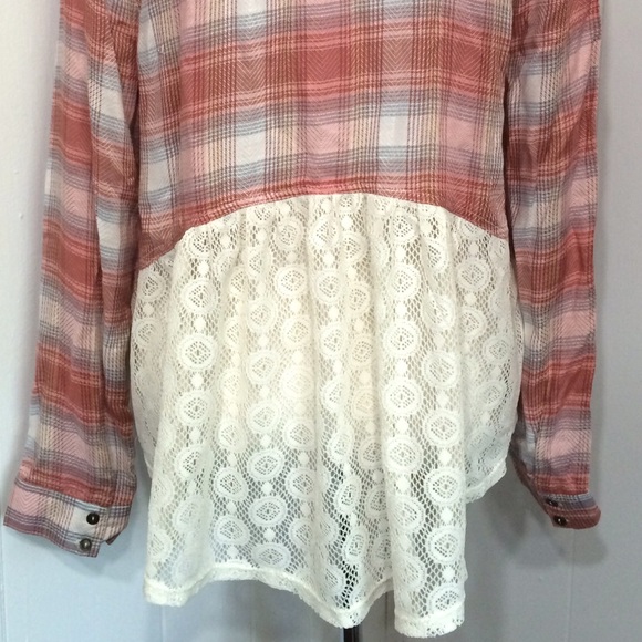Cozy Pink Plaid & Lace Camp Shirt Button Up XL - Picture 3 of 4