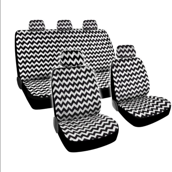 Black and white zig zag interior
