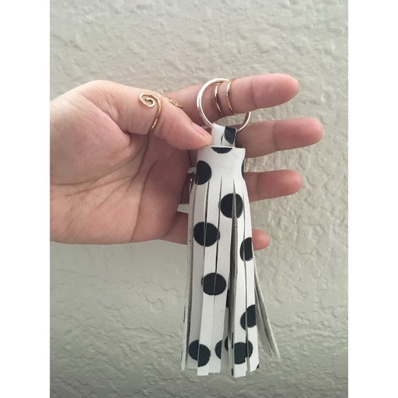 Dottie Parton Polka Dot Tassel - Picture 4 of 4