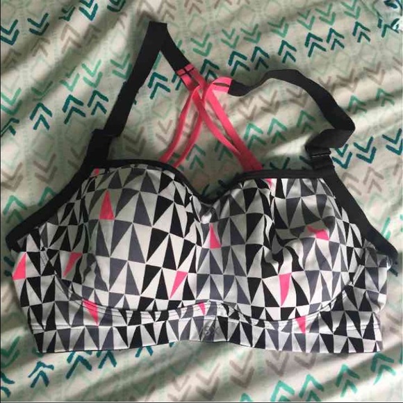 VSX sports bra
