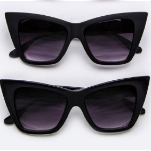 NWT || Black Vesper Retro Cat Eye Sunglasses - Picture 3 of 3