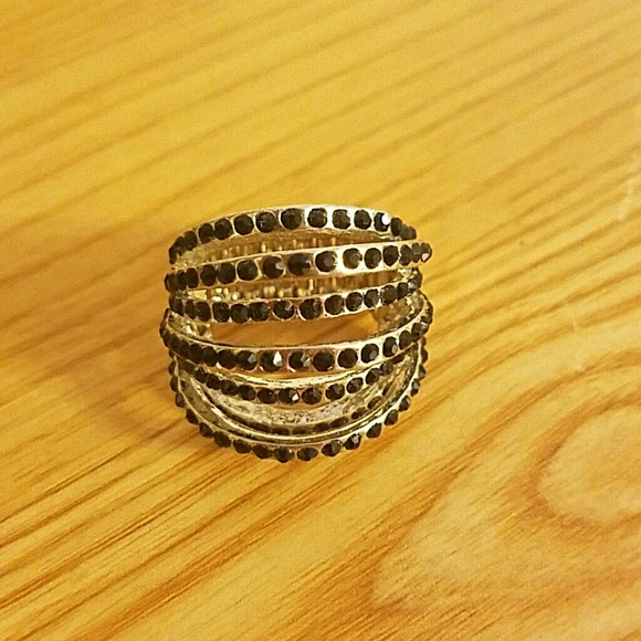 Accent ring