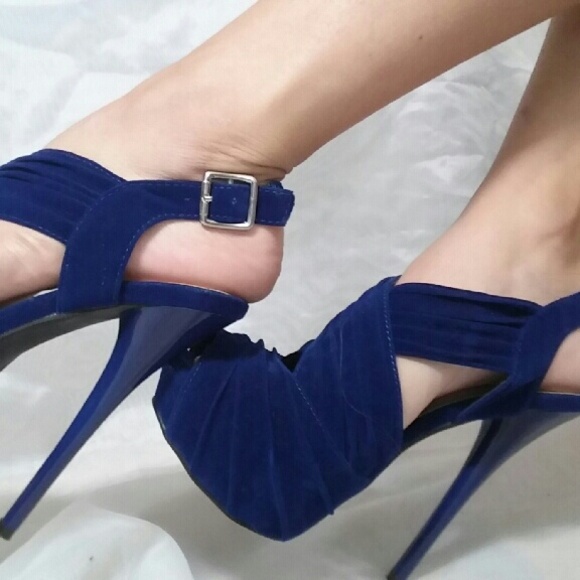 Qupid Heels Cobalt Blue NWOT