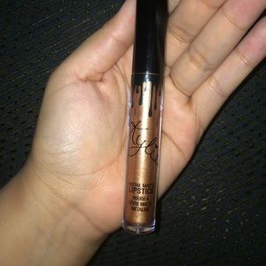 Metal Matte Lipstick King K by Kylie