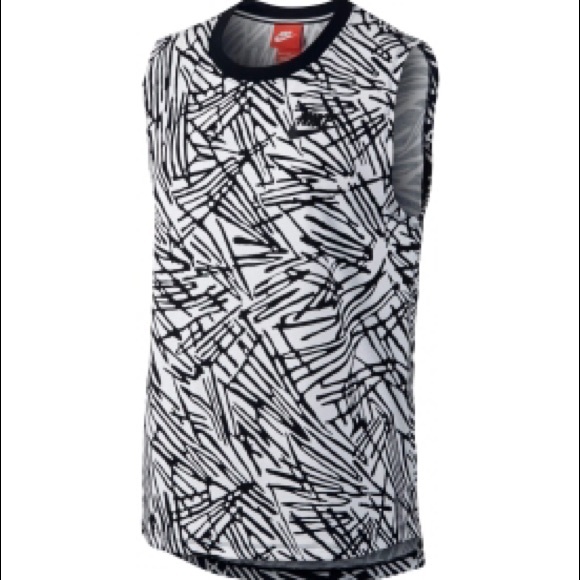 Women's Nike muscle shirt