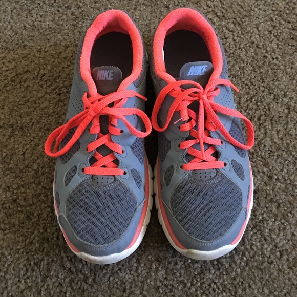 nike running shoes