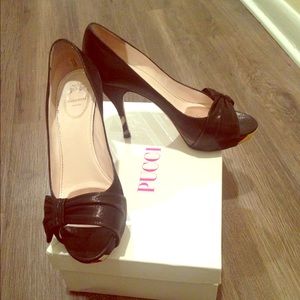 Pucci Black Peep Toe Pumps