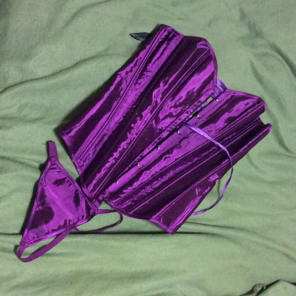 Corset set - Picture 2 of 2