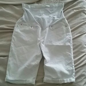 Maternity capri-shorts