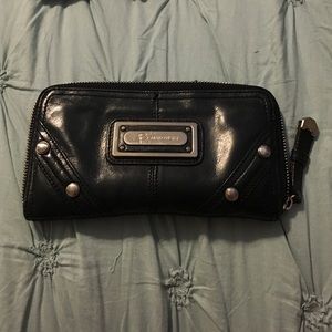 B. Makowsky Wallet