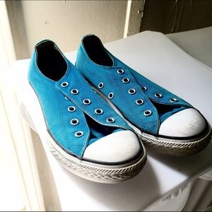 Blue converse