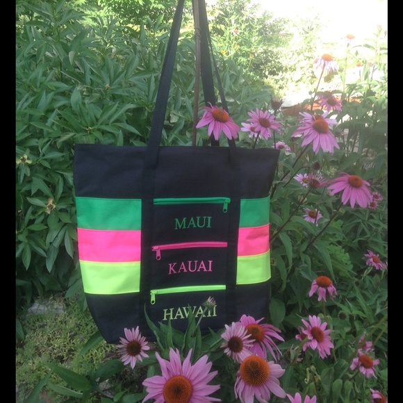 HUGE Beach Bag!!! Like NEW😎💦💧