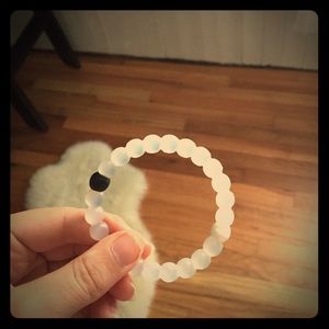 Clear lokai