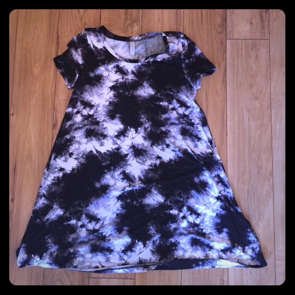 Short sleeve, tie dye T-shirt dress