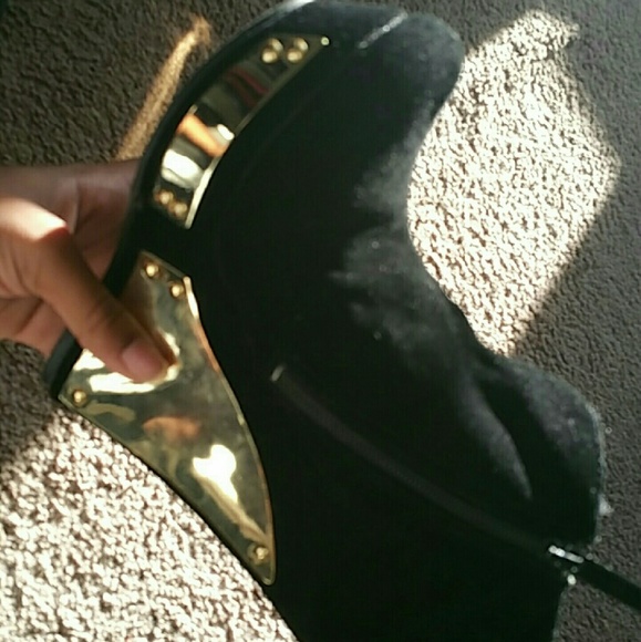 Heels / wedges - Picture 2 of 3