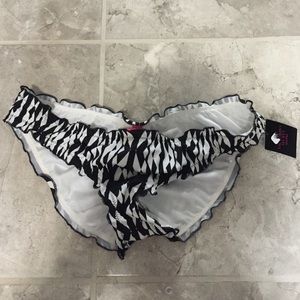 🚫Item Sold🚫 B&W Victoria Secret Bikini Bottoms