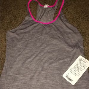 Lululemon what the sport singlet