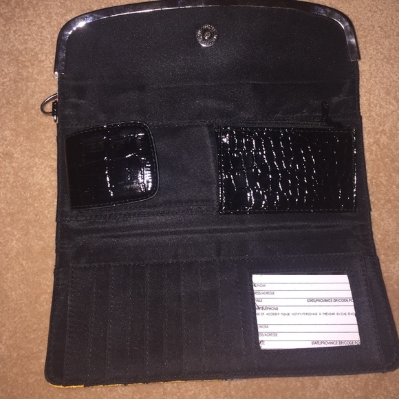 Clutch Purse! - Picture 2 of 3