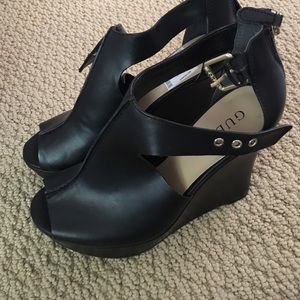 Guess black peep toe wedges size 8