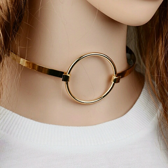 The True lLust choker !