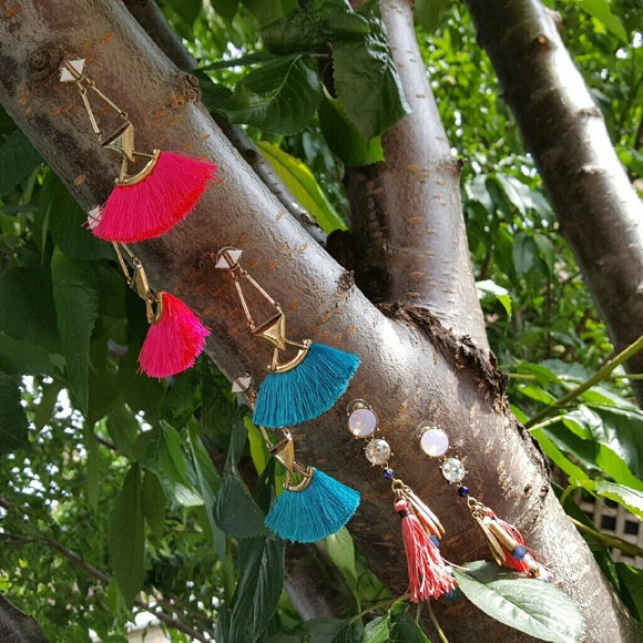 Hot Pink or Bright Blue - Fan Fringe Earrings - Picture 3 of 3