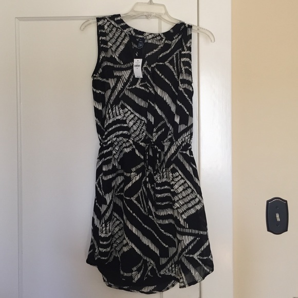 Gap Black/Cream Dress NWT