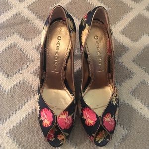 Casadei Peep Toe pumps