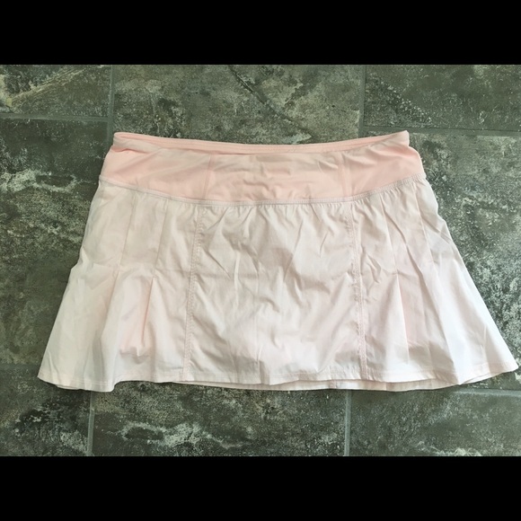 Lululemon pink thin stripe running/tennis skirt
