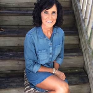 Meet your Posher, Valarie