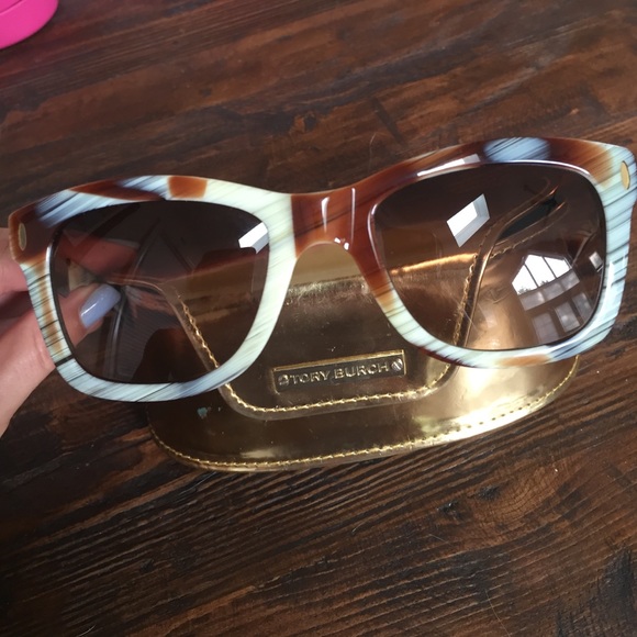 Tory Burch Accessories - TORY BURCH Sunglasses! 😎