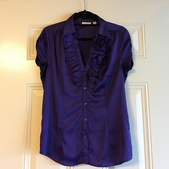 Women's purple dress shirt. Excellent condition