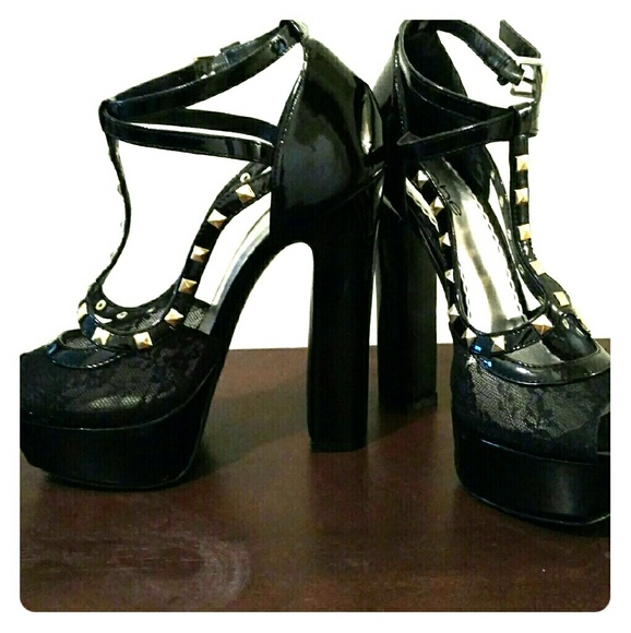 BEBE leland heels