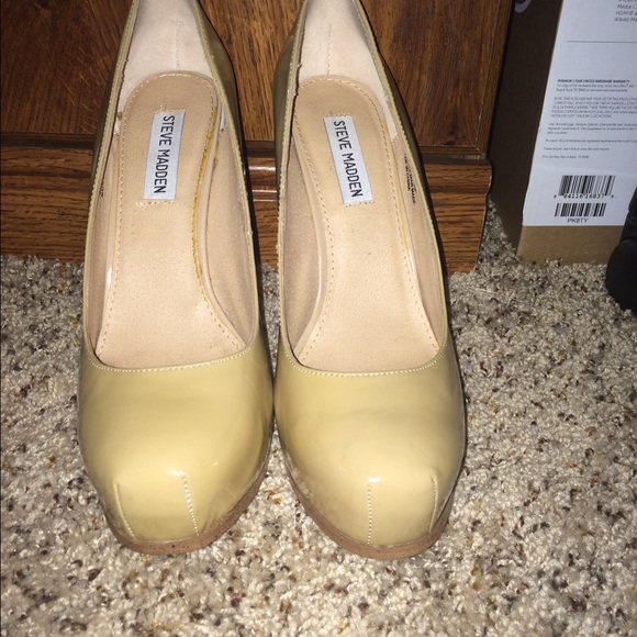 Steve Madden Nude Heels Sz 9 - Picture 3 of 4