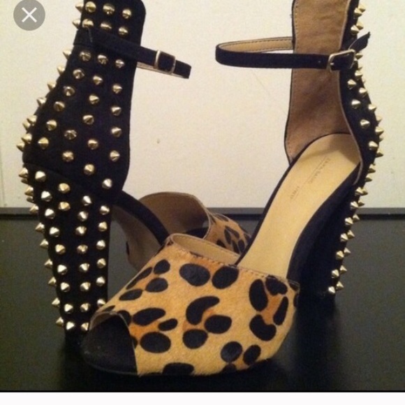 Zara pump