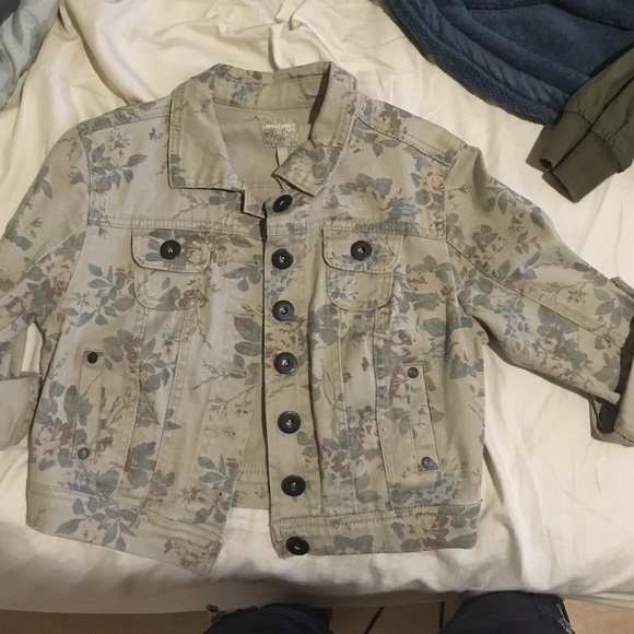 X-small jackets 🚨BUNDLE - Picture 2 of 3