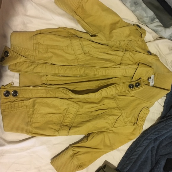 X-small jackets 🚨BUNDLE - Picture 3 of 3