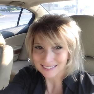 Meet your Posher, Dana