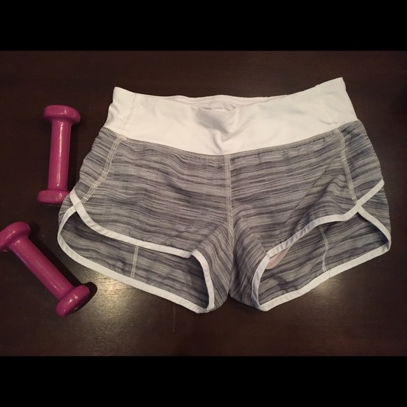 grey/white lulu lemon shorts XS