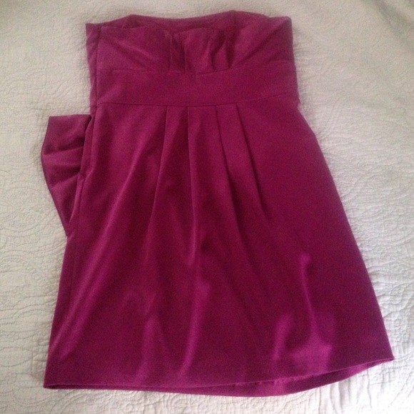 Fuchsia Strapless Max and Cleo - Picture 2 of 3