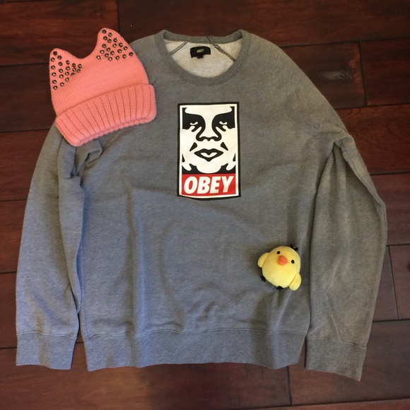 OBEY sweater