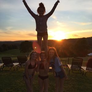 Meet your Posher, Rayna