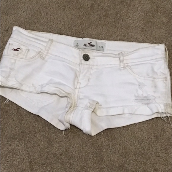 White Hollister shorts