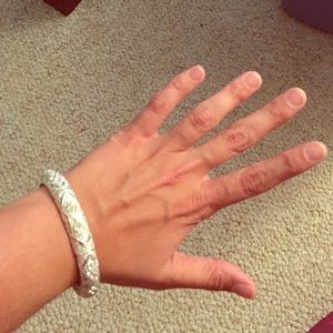 Silver, full of sparkle, bracelet