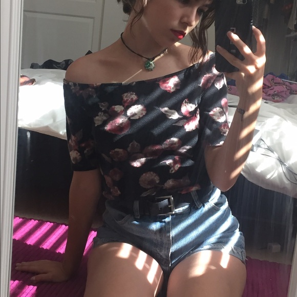 Off The Shoulder Crop Top